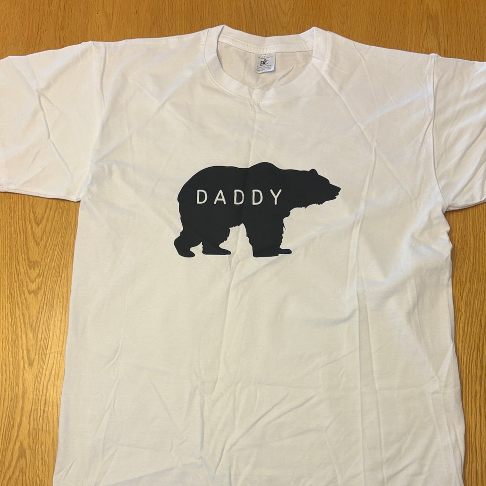 Father’s Day Gift! Men’s Daddy Bear T-Shirt - large